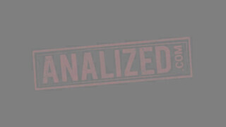 Sarah Banks élvezi a hardcore anált