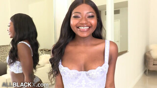 AllBlackX - Noemie Bilas a cuki barna lány