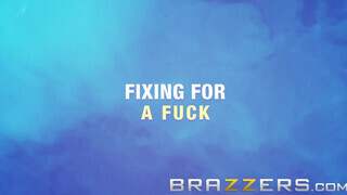 Brazzers - Fullos vidéki lány megcsalja a férjét