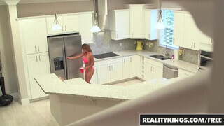 Reality Kings - a latinos latin amerikai Bianka hatalmas segge meghágva
