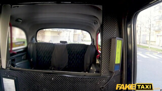 Fake Taxi - 19 éves tini csaj szexelni akart