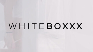 WhiteBoxxx - gyönyörű világos szőke csajszi reggel akar baszni