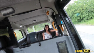 Fake Taxi - Dögös latin amerikai kis csajt kúr a taxis