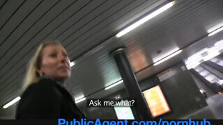 PublicAgent - szep csöcsű csajszika keményen megkúrelva