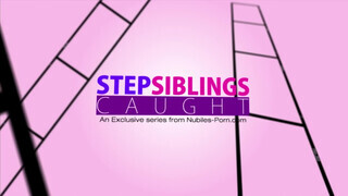 StepSiblingsCaught - Kacie Castle méretes pélót kap