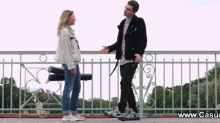 Casual Tini Porno - szexy néger csajszi és a barátja