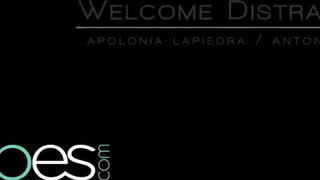 Babes - Apolonia Lapiedra a dögös latin tini
