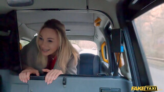 Fake Taxi - Katrina King a szexy orosz milf
