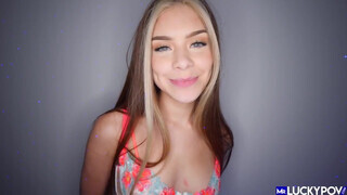 Igazán gyönyörű 18 éves csaj