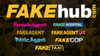 Public Agent - Néger hajú kicsike mellű tini lány
