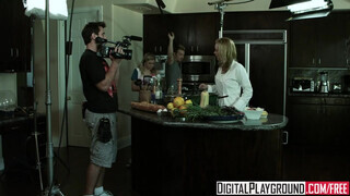 Digital Playground - Riley Steele a nimfomán világos szőke csaj