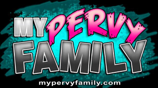 Slimthick Vic nagyon dugni akart már - MyPervyFamily