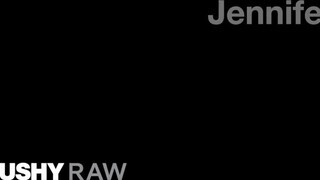 TUSHYRAW - Jennifer White két dákót kap