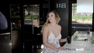 PrivateBlack - Anna Polina a hatalmas tőgyes fiatal lány