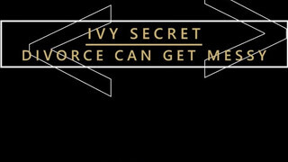 Karups - Ivy Secret a hatalmas csöcsű bombázó milf