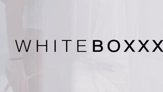 WhiteBoxxx - Darcia Lee a hatalmas csöcsű magyar kokeró csaj